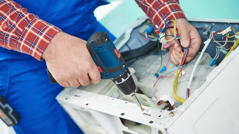 Keçiören Amana Amana çamaşır makinesi kart tamiri – Su almama arızası orijinal parça ile giderildi. - Teknik servis örneği